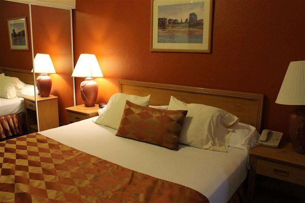 Island Suites Lake Havasu City Zewnętrze zdjęcie